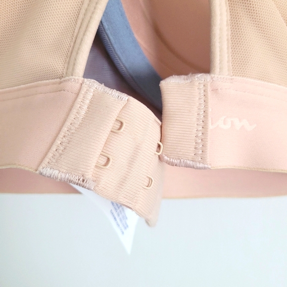 NWT Champion Activewear Bra 42DD - Picture 5 of 8